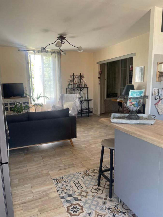 Appartement Avec Jardin En Ville LʼIsle-sur-la-Sorgue Eksteriør bilde